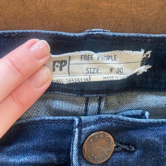 [Free People] Blue Jeans - Picture 3 of 3